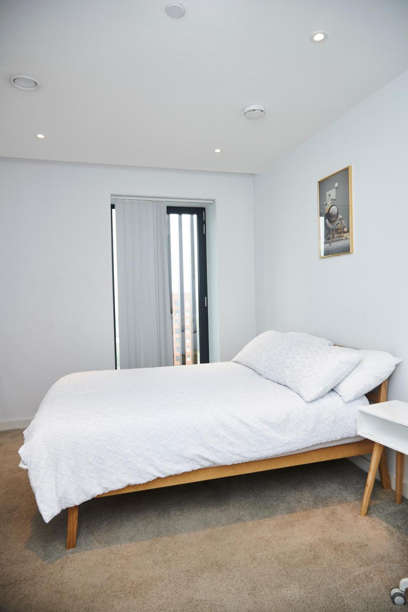 Cosy Two Bedroom In Apartment